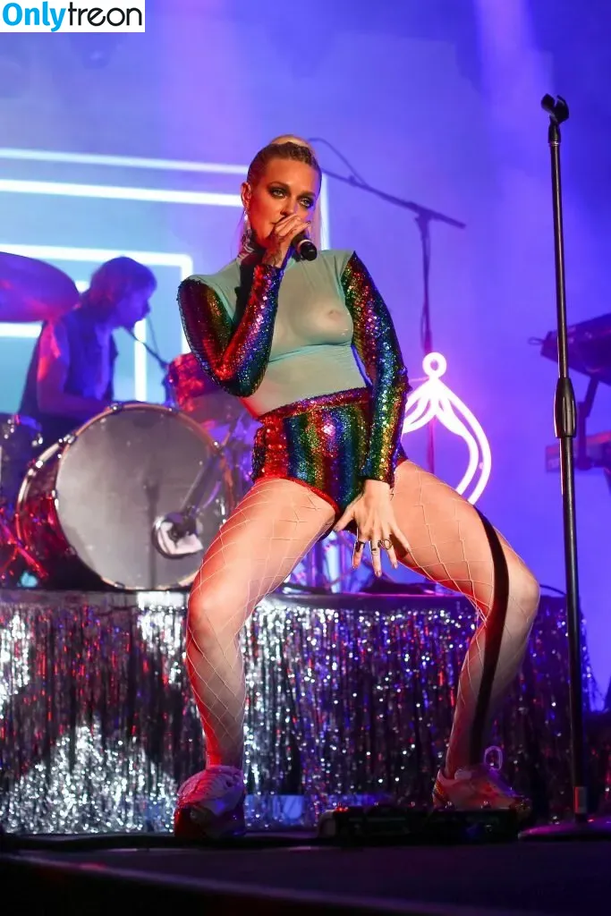 Tove Lo nude photo #0179 (cupfullofinsanity / tovelo)
