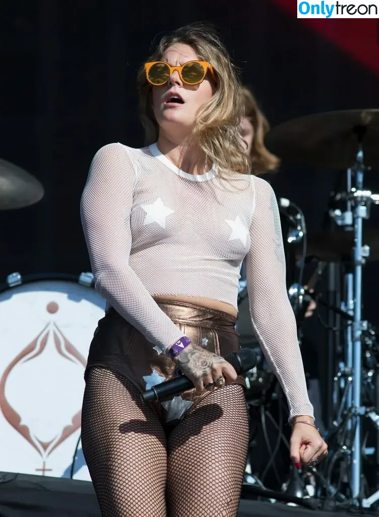 Tove Lo nude photo #0217 (cupfullofinsanity / tovelo)