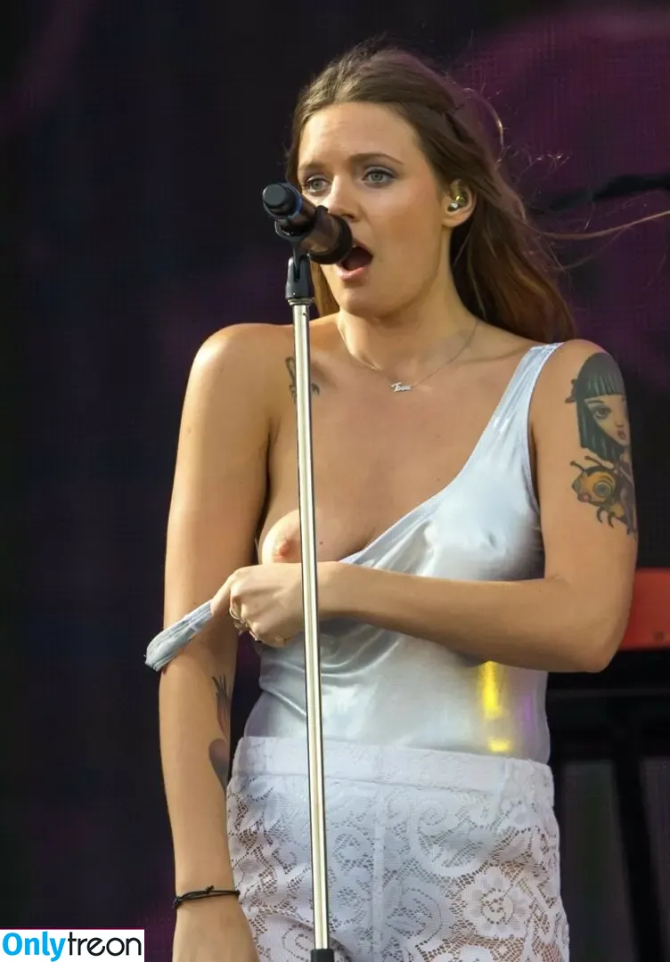 Tove Lo nude photo #0585 (cupfullofinsanity / tovelo)