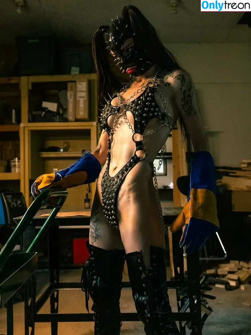 Toxic Vision nude photo #0054 (Sharon Ehman / toxicvision)