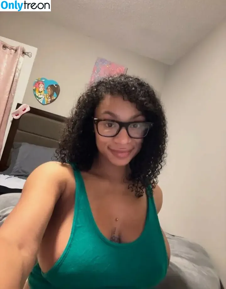 Tpnaomi nude photo #0060 (enchantingnaomi / oldwas kinkytbaby1)