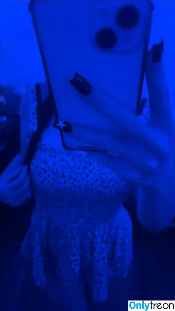 tqnbunny nude photo #0006 (_h3ntaibunny_)