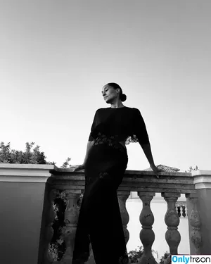 Tracee Ellis Ross / traceeellisross nude photo #0471