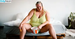 trailertrashtammy / trailertrashtammyy nude photo #0013