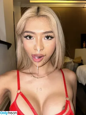 Trans Ladyboy Lily / LilySG / SingaporeLily / pimrada_lily nude photo #0004