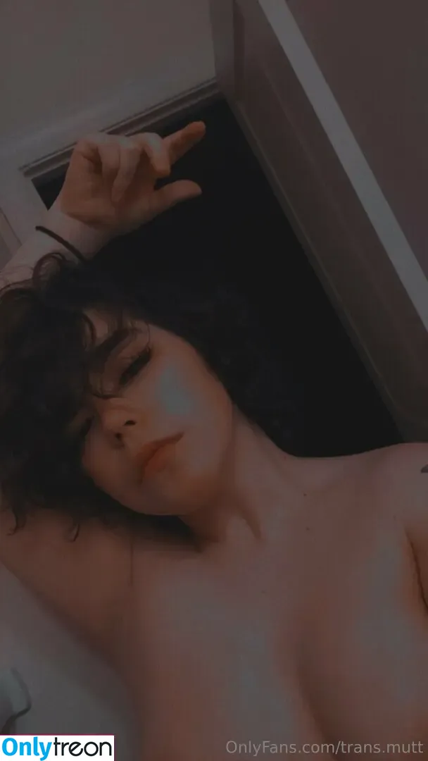 trans.mutt nude photo #0012 (shark.mutt)
