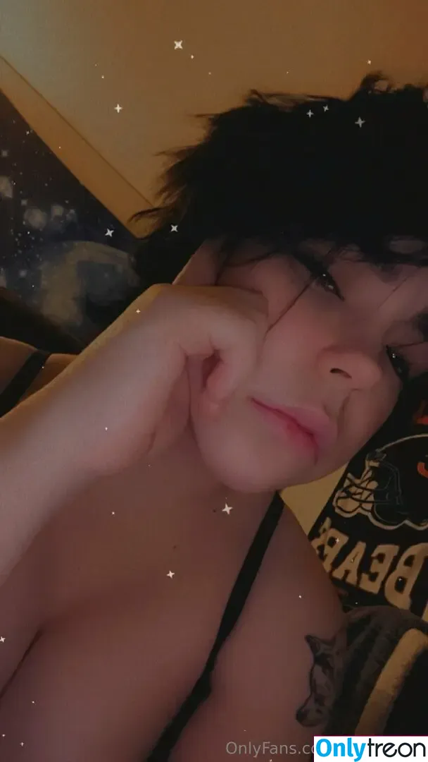 trans.mutt nude photo #0025 (shark.mutt)