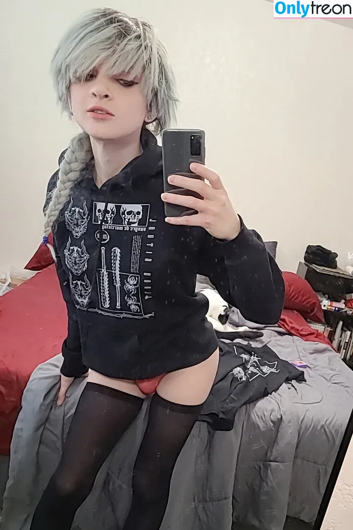 Trappy-chan nude photo #0012 (trappychan / trappychan_)