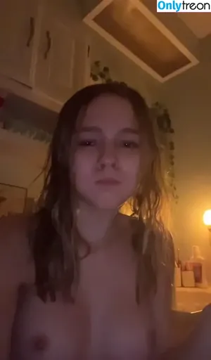 trashydumbwhore / yrakillthemall nude photo #0022