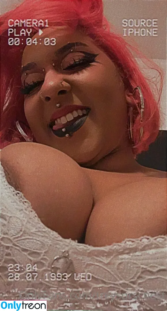 treysurschest nude photo #0020 (treysurschest)