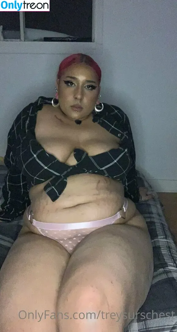 treysurschest nude photo #0036 (treysurschest)