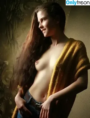 Trickyalice6 / trickyofficial nude photo #0016