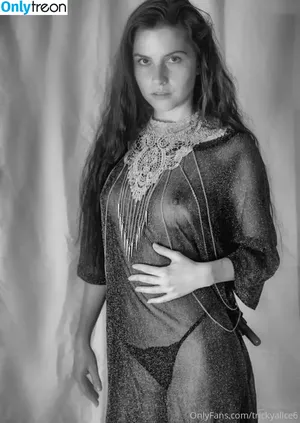 Trickyalice6 / trickyofficial nude photo #0022