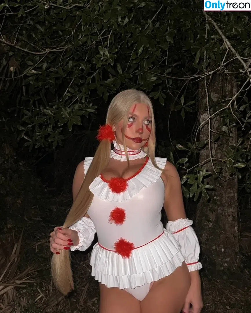 Trinity Raine nude photo #0073 (trinityy.raine / trinityyr)