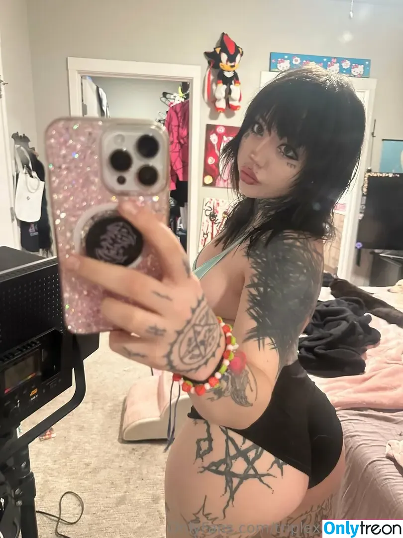 triplexcelestefree nude photo #0016 (triplexcelestefree)