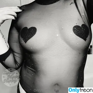 trippyhippypoppyfree / trippy_hippy_bruh nude photo #0008