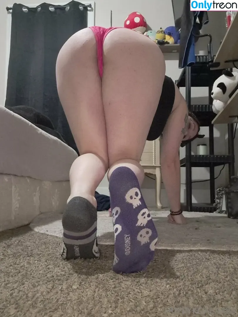 trippykoala425 nude photo #0045 (trippykoala425)