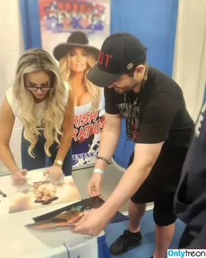 Trish Stratus / trishstratuscom nude photo #1395
