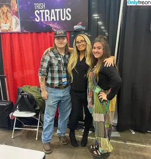 Trish Stratus / trishstratuscom nude photo #1403