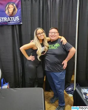 Trish Stratus / trishstratuscom nude photo #1485