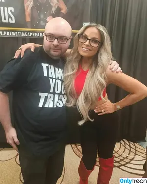 Trish Stratus / trishstratuscom nude photo #1747