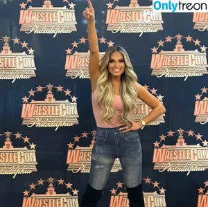 Trish Stratus / trishstratuscom nude photo #1782