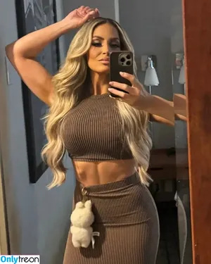 Trish Stratus / trishstratuscom nude photo #2406