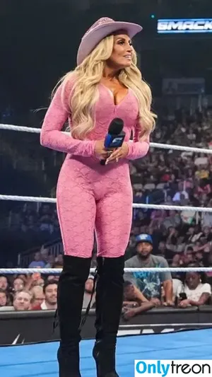 Trish Stratus / trishstratuscom nude photo #2420