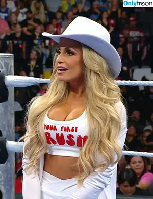 Trish Stratus / trishstratuscom nude photo #2429