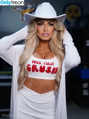 Trish Stratus / trishstratuscom nude photo #2435