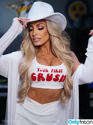 Trish Stratus / trishstratuscom nude photo #2438