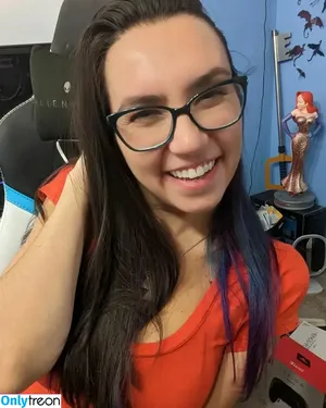 Trisha Hershberger / thatgrltrish nude photo #0145