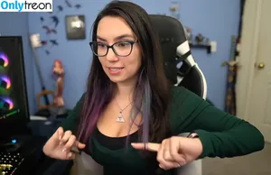 Trisha Hershberger / thatgrltrish nude photo #0190