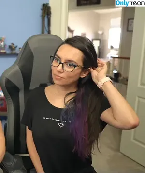 Trisha Hershberger / thatgrltrish nude photo #0250