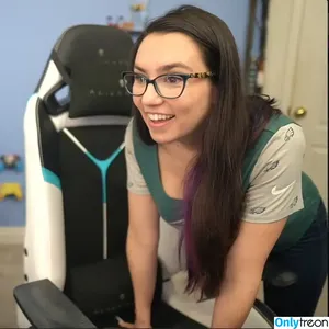 Trisha Hershberger / thatgrltrish nude photo #0261