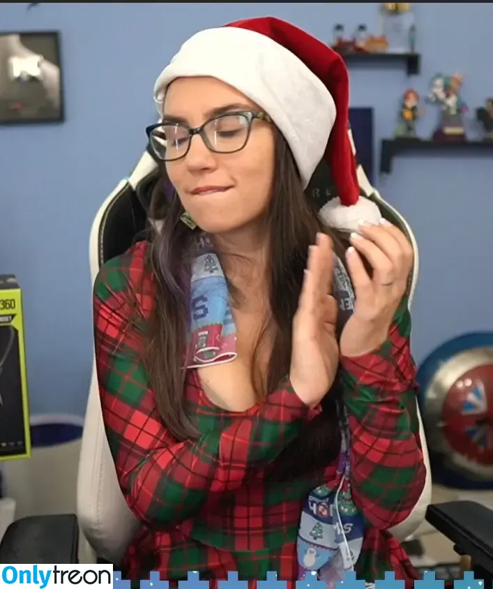 Trisha Hershberger nude photo #0202 (thatgrltrish)