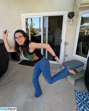 Trisha Hershberger / thatgrltrish nude photo #1598