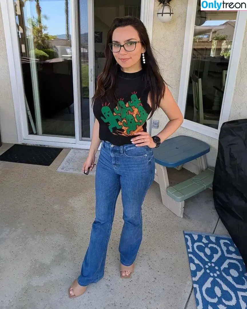 Trisha Hershberger nude photo #1597 (thatgrltrish)