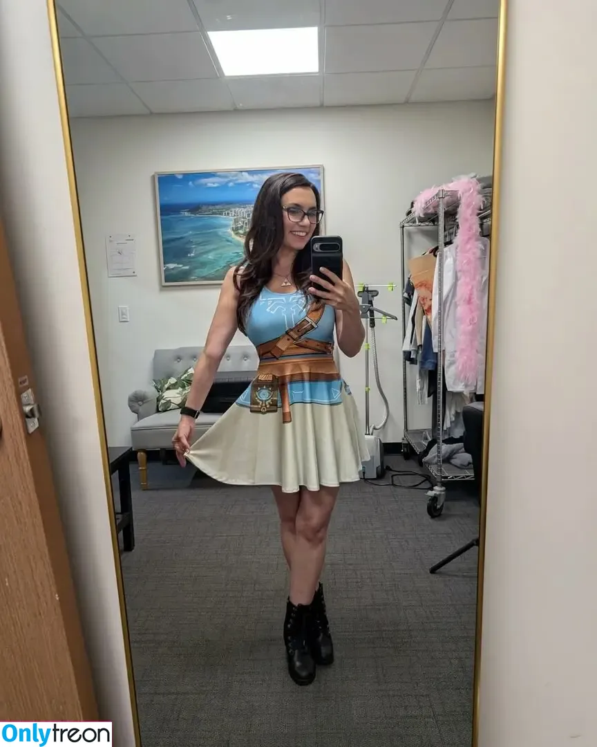 Trisha Hershberger nude photo #1601 (thatgrltrish)