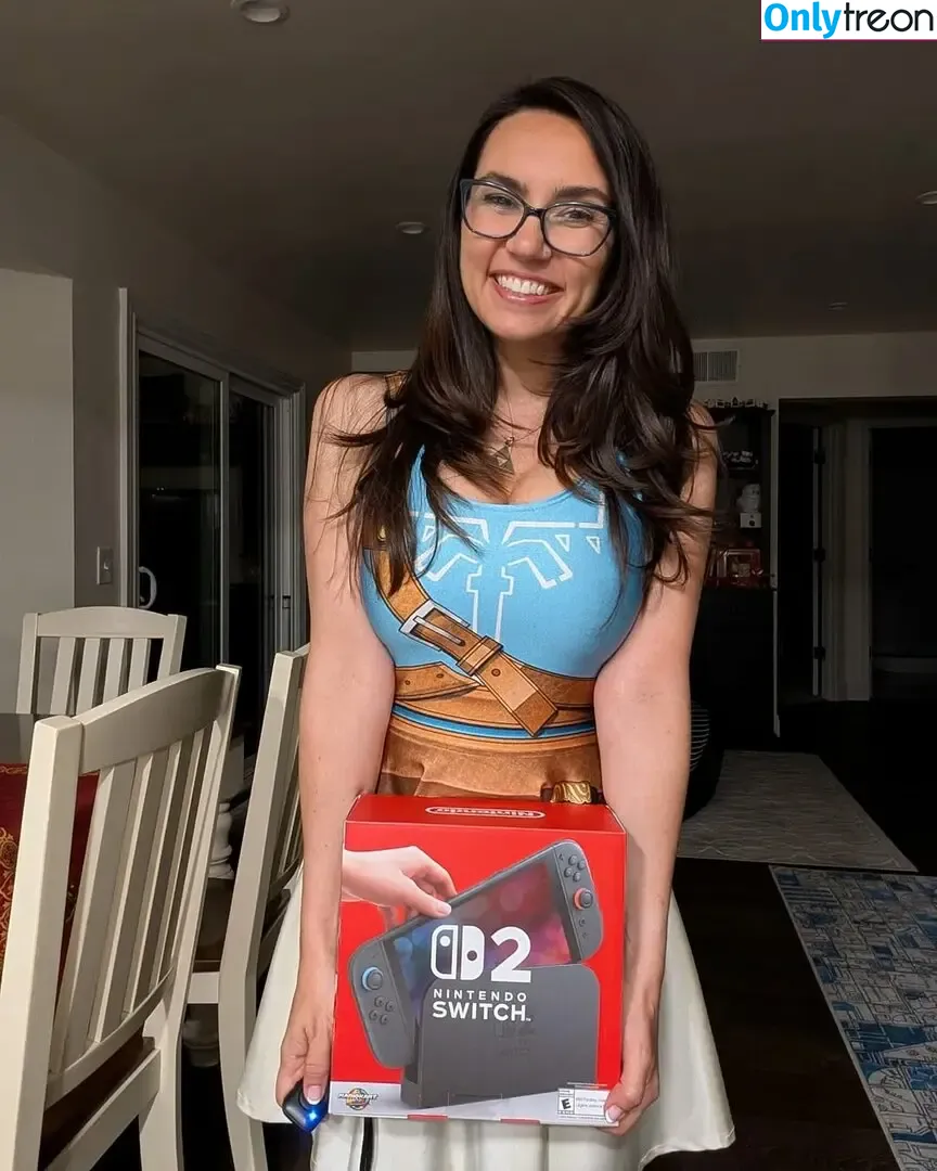 Trisha Hershberger nude photo #1602 (thatgrltrish)