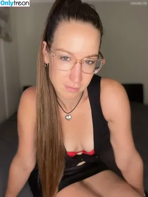 Trishaslife / _pleasuretoyqueen / pleasuretoyqueen nude photo #0018