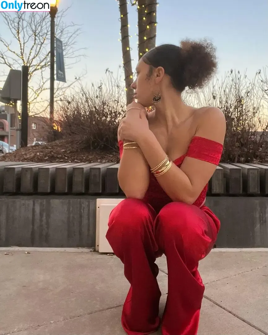 Trixielovestrix nude photo #0005 (Trixielovestrix)