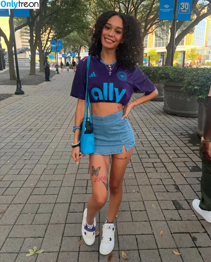 Tropicalkurls nude photo #0008 (morekurls)