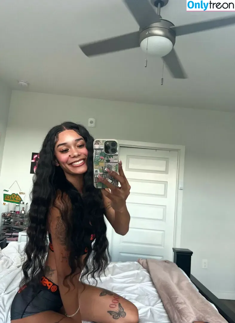Tropicalkurls nude photo #0031 (morekurls)