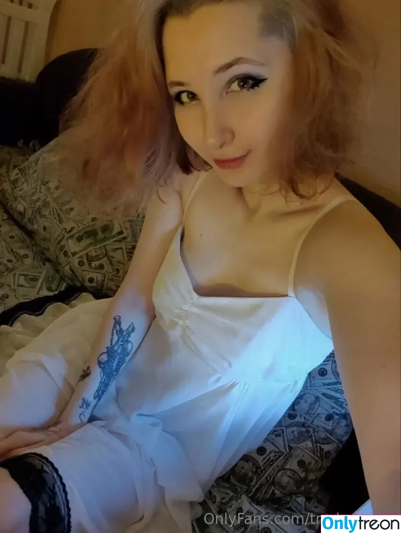 Trudarkness nude photo #0018 (Trudarkness)