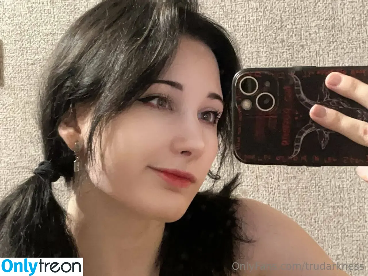 Trudarkness nude photo #0045 (Trudarkness)