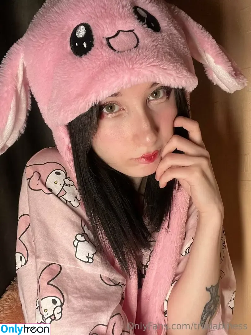 Trudarkness nude photo #0076 (Trudarkness)