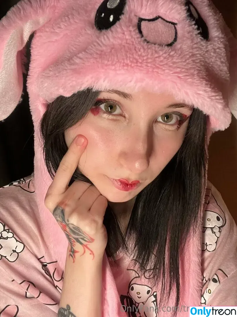 Trudarkness nude photo #0078 (Trudarkness)