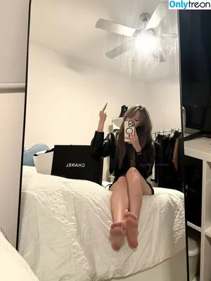 truongjens / truongjenn nude photo #0052