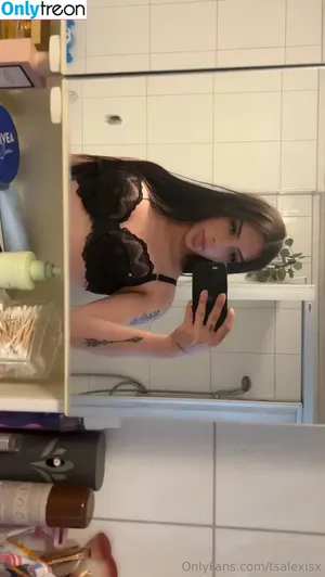 tsalexisx / tsalexisss nude photo #0032